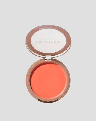 A cream blush with a nurturing formula Everybody London - 2