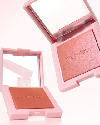 Be Yours face blush in the shade of copper pink Everybody London - 2