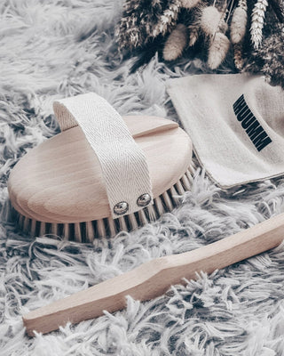 Body Massage Brush with Beech Wood and Detachable Handle no. 2 Hhuumm