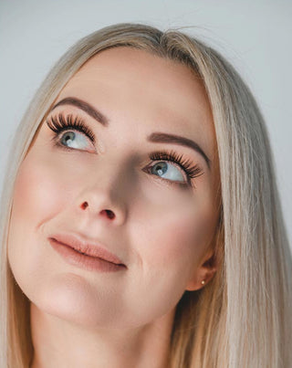 Bamm!Lashes Mysterious Gal 2D false strip eyelashes for repeated use - 6