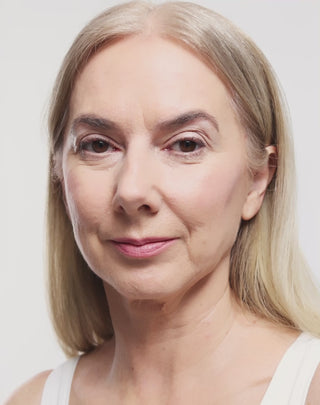 Aggie colour-changing lipstick with hyaluronic acid and vitamin E_4 - 4