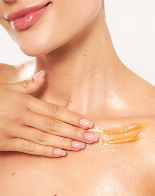 Nutridome illuminating body oil with a glow effect with jojoba oil and argan oil - 2