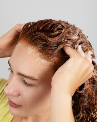 Twisty moisturising shampoo for curly hair with urea and lactic acid - 4