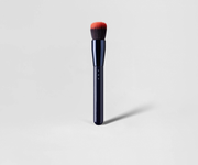 Say Makeup foundation brush with two bristle lengths for building coverage No. 8