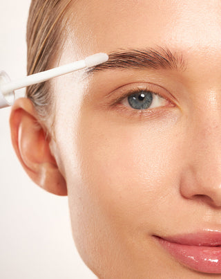 Nutridome thickening and strengthening eyebrow conditioner with green tea extract - 2