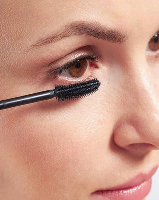 Nutridome curling mascara with rice bran wax and a precision brush - 5